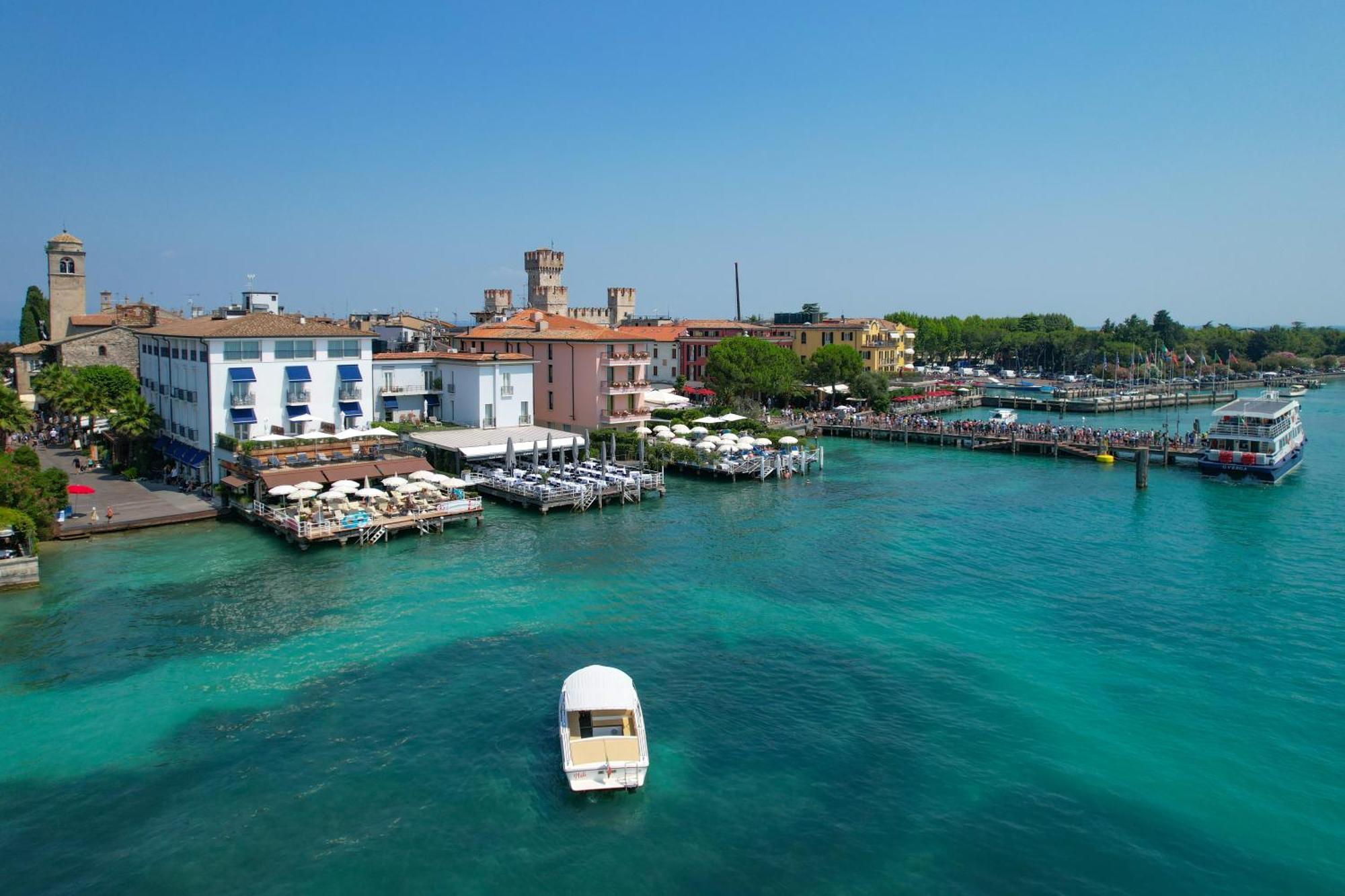 Hotel Flaminia Sirmione Esterno foto