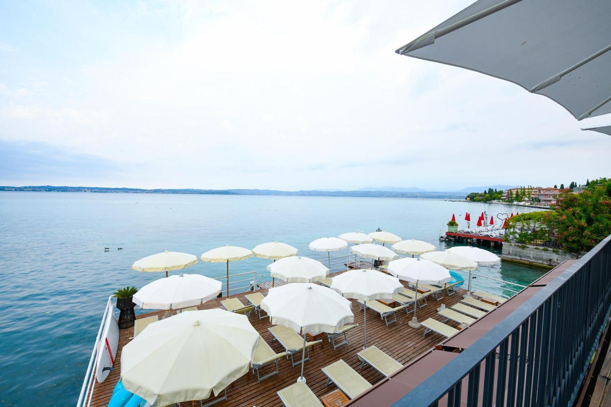 Hotel Flaminia Sirmione Esterno foto