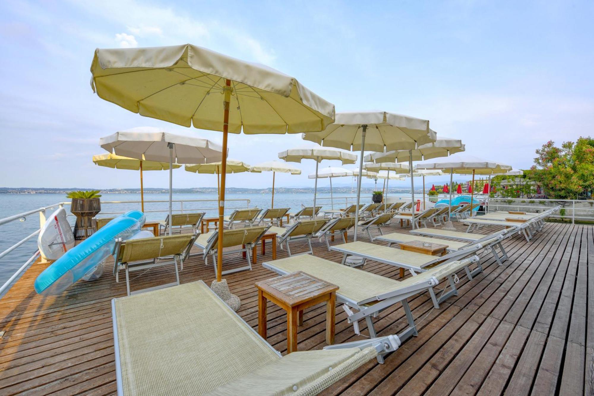 Hotel Flaminia Sirmione Esterno foto