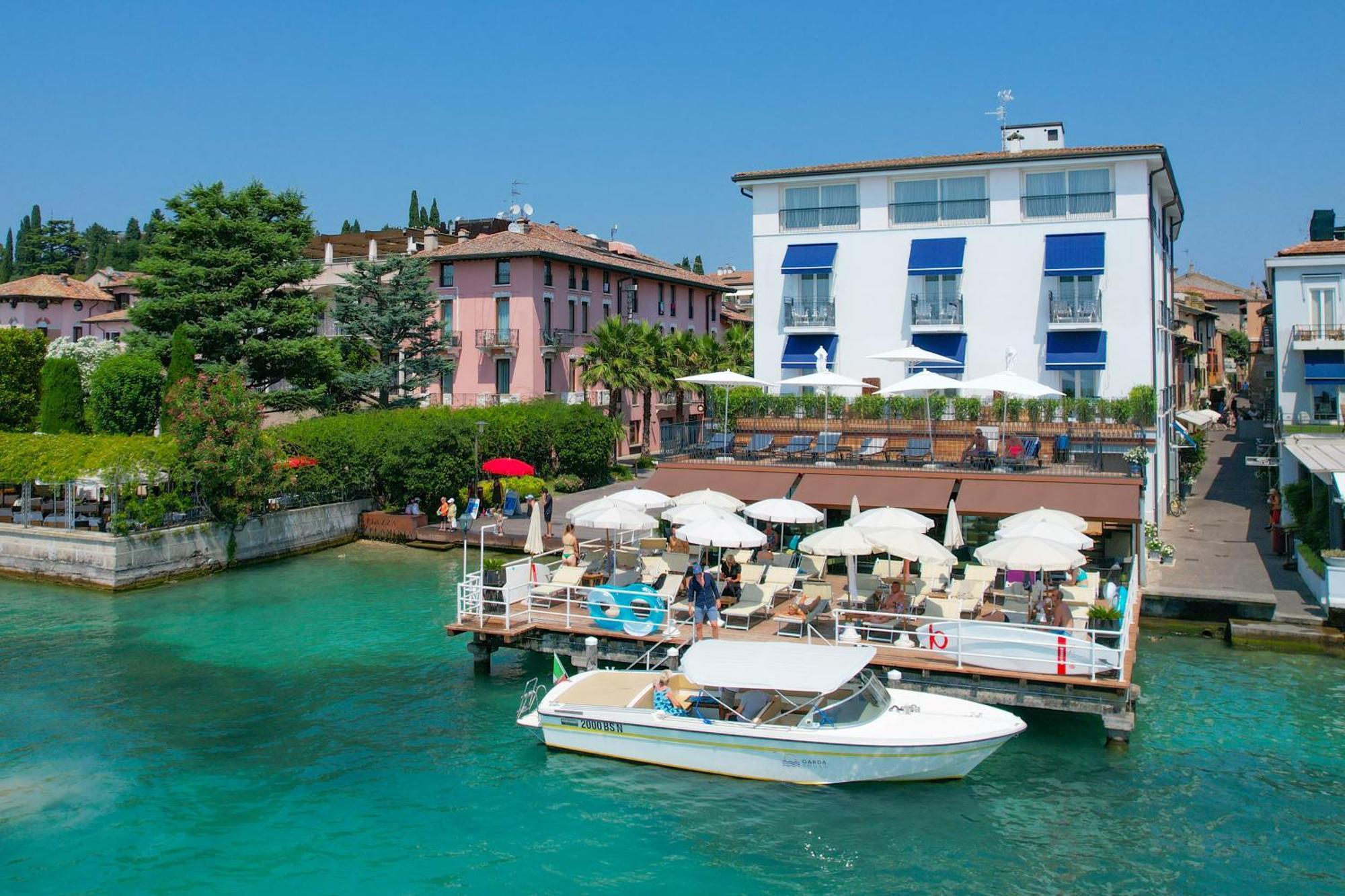 Hotel Flaminia Sirmione Esterno foto