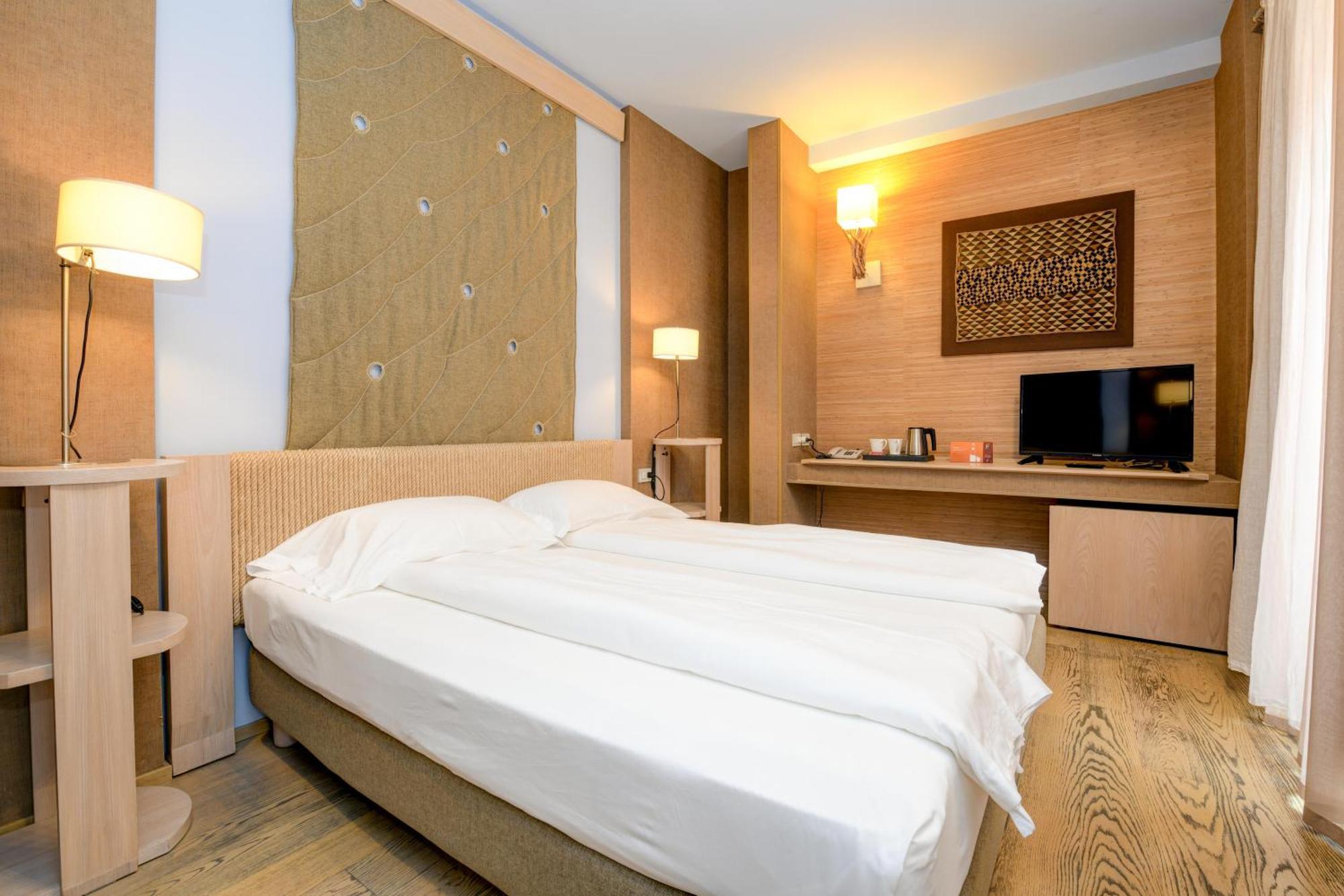 Hotel Flaminia Sirmione Camera foto
